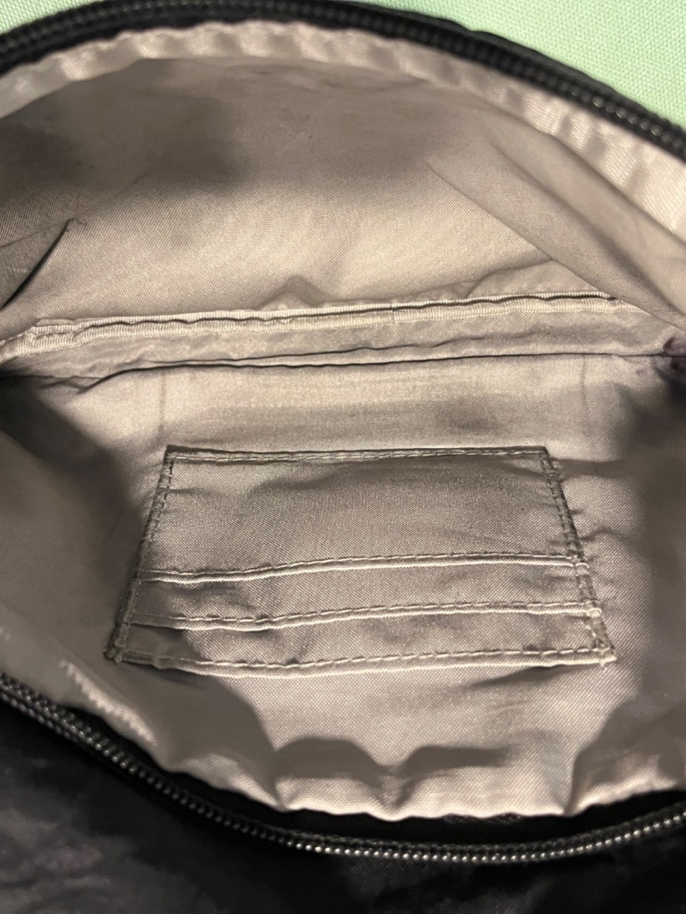 Baggallini Crossbody Purse - Picture 5 of 5